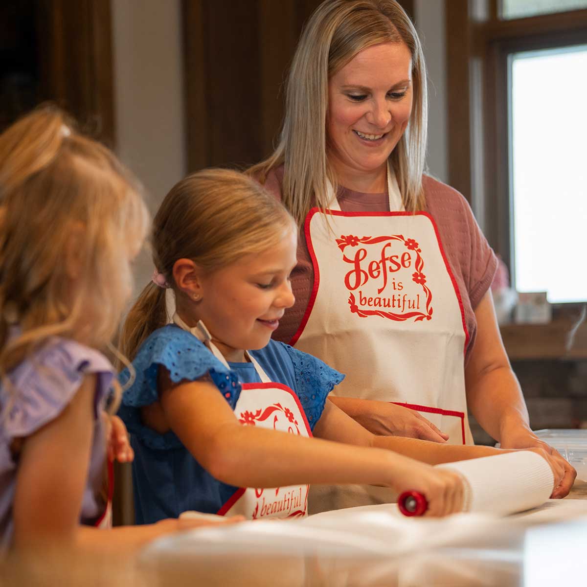 Lifestyle Lefse Apron 1